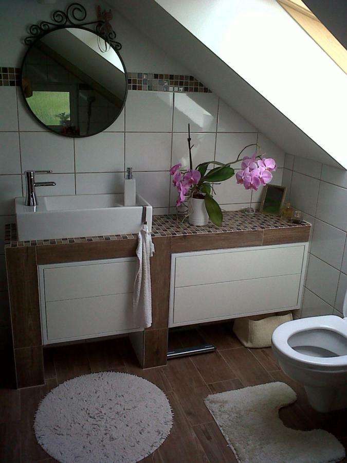 Walnut Apartment With Sauna And Pond Topoľčany Eksteriør bilde